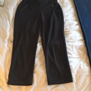 Dress pants with zipper accent